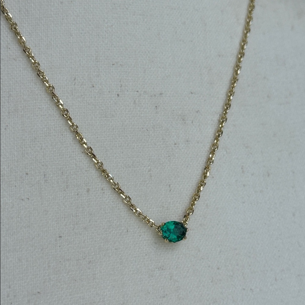 Kendra Scott Gold Chain Necklace with Green Gemstone Pendant - NWOT - Picture 3 of 6